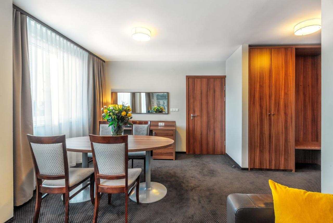 Hotel Tarnovia 타르노프 외부 사진